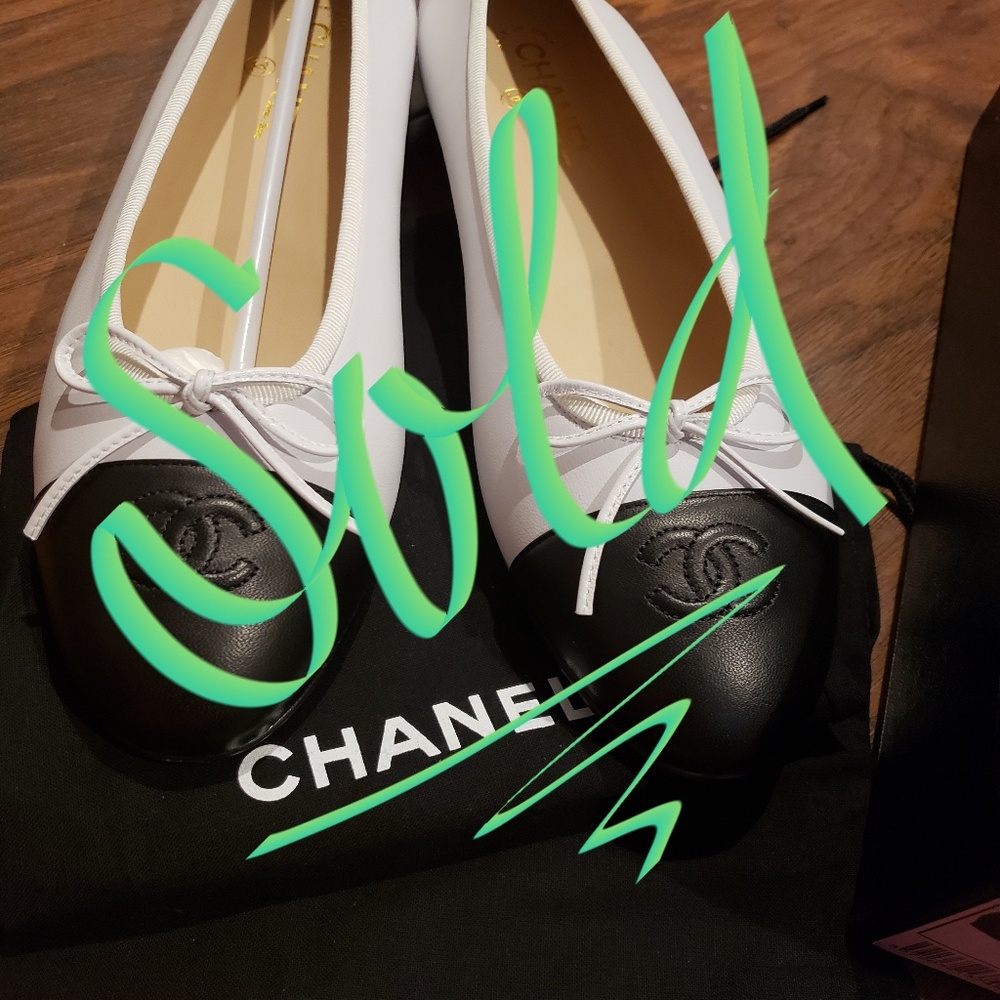 SOLD!!!! Chanel Ballet Flats Black/White SZ42
